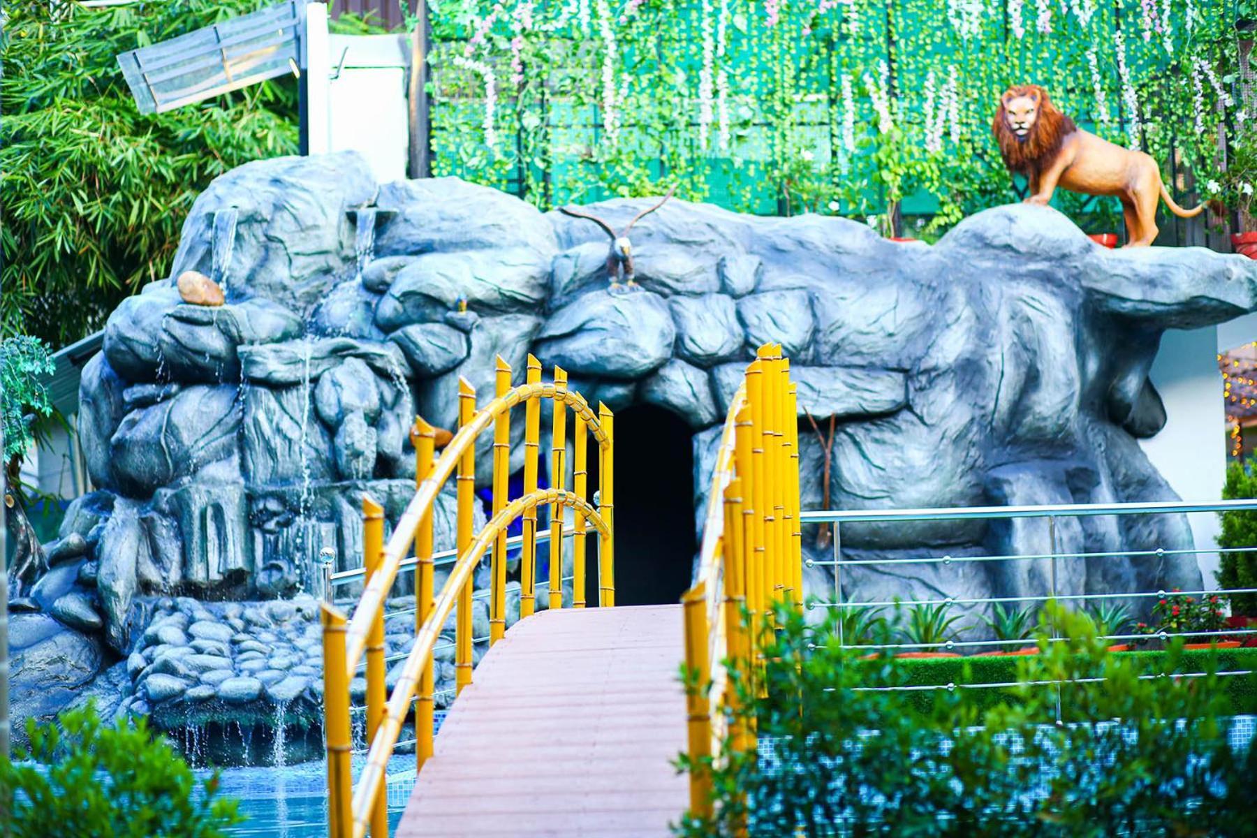 Lake Palace Family Resort Кумараком Экстерьер фото